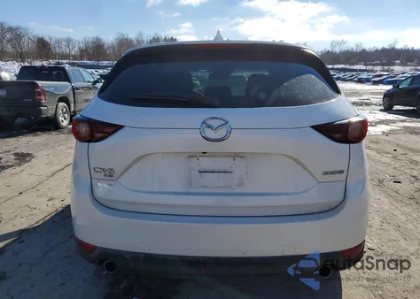 2020 Mazda Cx-5 Touring z USA, uszkodzony, nr VIN JM3KFBCM4L1766224